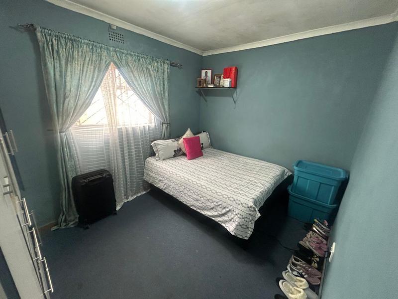 5 Bedroom Property for Sale in Malibu Village Western Cape